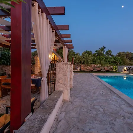 Noa Zadarvillas * Zadar