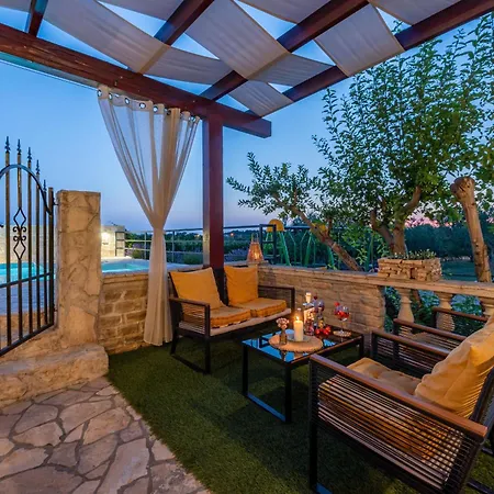 Noa Zadarvillas * Zadar